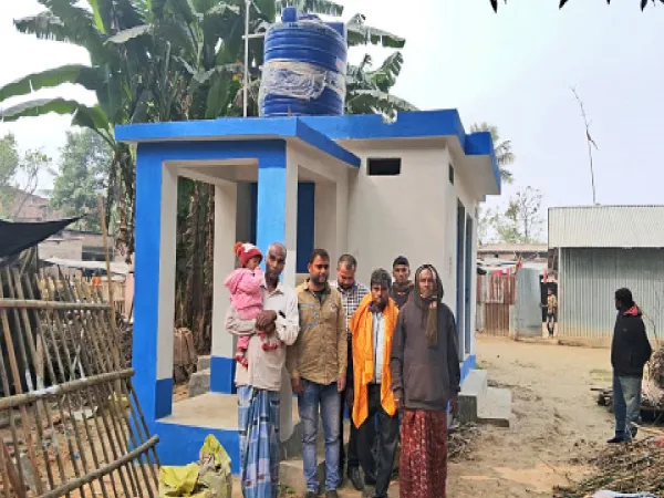 নাজিরপুরে নিম্নমানের সামগ্রী, কাজ বন্ধ করলেন বাসিন্দারা
&nbsp;