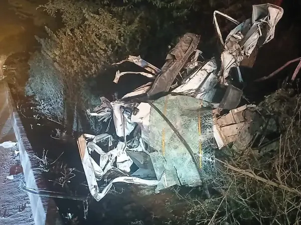 উত্তরপ্রদেশে দুর্ঘটনার কবলে তিনটি গাড়ি, মৃত ৪, আহত ৭