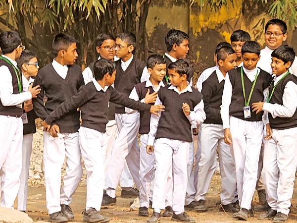 মুক্তির মন্দির সোপানতলে...