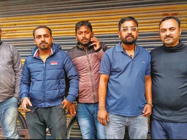 &lsquo;ব্যারিকেড ভাঙতেই আছড়ে পড়ে জনস্রোত&rsquo;,&nbsp;কুম্ভফেরত ৫ বন্ধুর হাড়হিম করা অভিজ্ঞতা