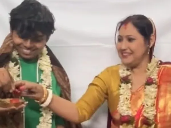 বিশ্ববিদ্যালয়ে বিয়ের ভিডিও কাণ্ডে ম্যাকাউটের অধ্যাপিকার পদত্যাগ