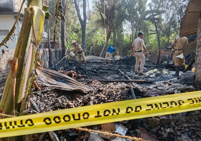 কল্যাণীতে বেআইনি বাজি কারখানায়&nbsp; &nbsp;ভয়াবহ বিস্ফোরণ, মৃত ৪ মহিলা কর্মী