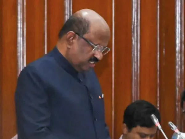 ভাষণে কেন্দ্রীয় বঞ্চনার প্রসঙ্গ তুলে ধরলেন রাজ্যপাল বোস