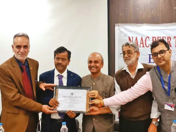 মূল্যায়নে বি ডাবল প্লাস গ্রেড পেয়ে তাক লাগাল গৌড় মহাবিদ্যালয়