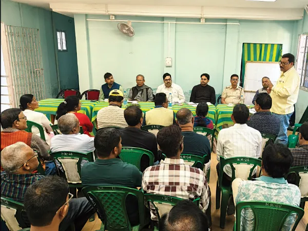 রাতেও খোলা থাকবে ওষুধের দোকান! বৈঠক ময়নাগুড়িতে
