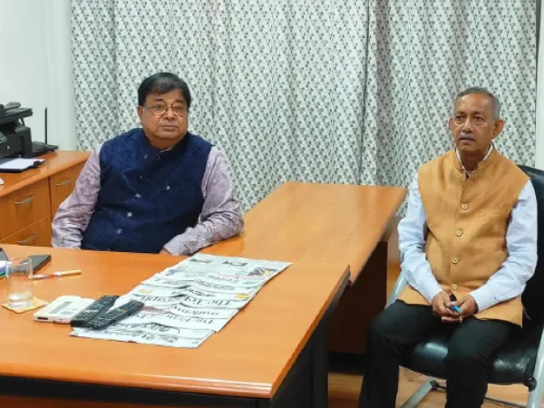 উদয়নের সঙ্গে বৈঠক, শিলিগুড়ির উন্নয়নে ৩২ কোটি চাইলেন মেয়র