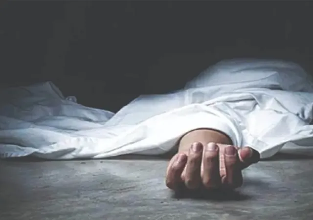 বন্ধ বিরিয়ানির দোকানের ভিতর থেকে কর্মীর ঝুলন্ত দেহ উদ্ধার, চাঞ্চল্য জলপাইগুড়ির কদমতলায়
