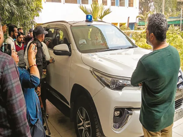 বিক্ষোভের মুখে রায়গঞ্জ বিশ্ববিদ্যালয়ের উপাচার্য