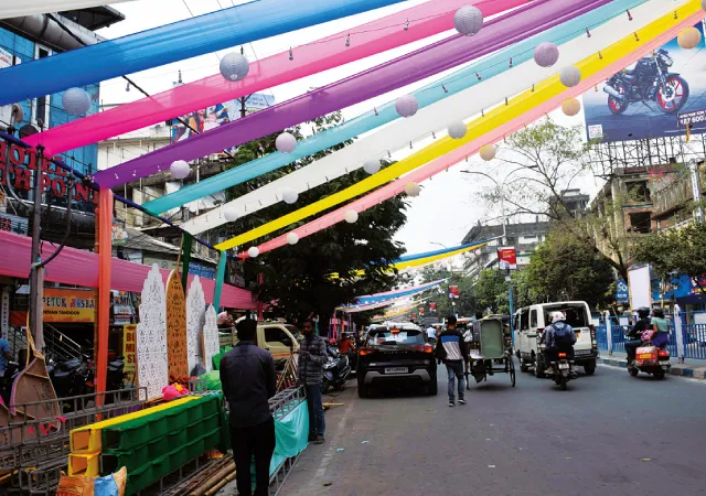 হিমালয়ান ফেস্টিভাল: হিলকার্ট রোডে &lsquo;নো এন্ট্রি&rsquo;, ঘুরপথে গাড়ি