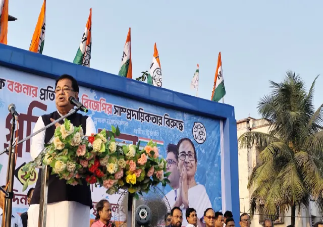 &lsquo;ভোটার তালিকায় জল মেশালে হাঁটুতে জল জমিয়ে দেওয়া হবে&rsquo;