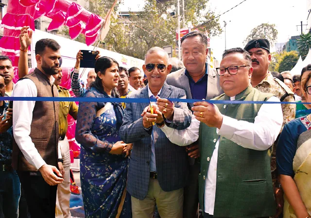 দিনভর হুল্লোড়, হ্যাপি স্ট্রিটে মাতোয়ারা আট থেকে আশি&nbsp;
