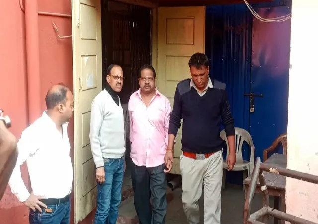 কেন্দ্রীয় রাজস্ব বিভাগের অভিযান, কোটি টাকার সোনা সহ গ্রেপ্তার ২